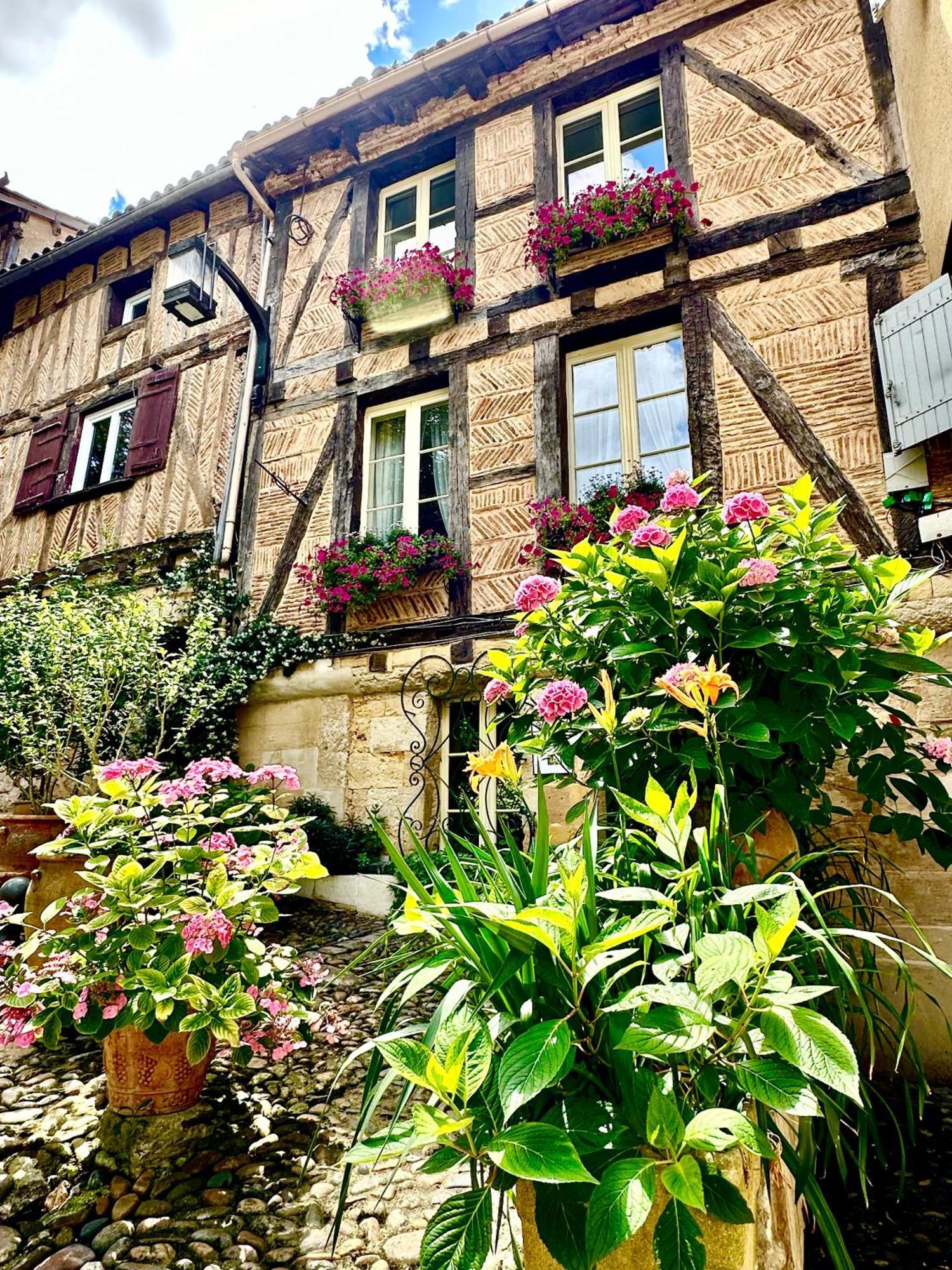 Le Logis Plantagenet Panzió Bergerac Kültér fotó